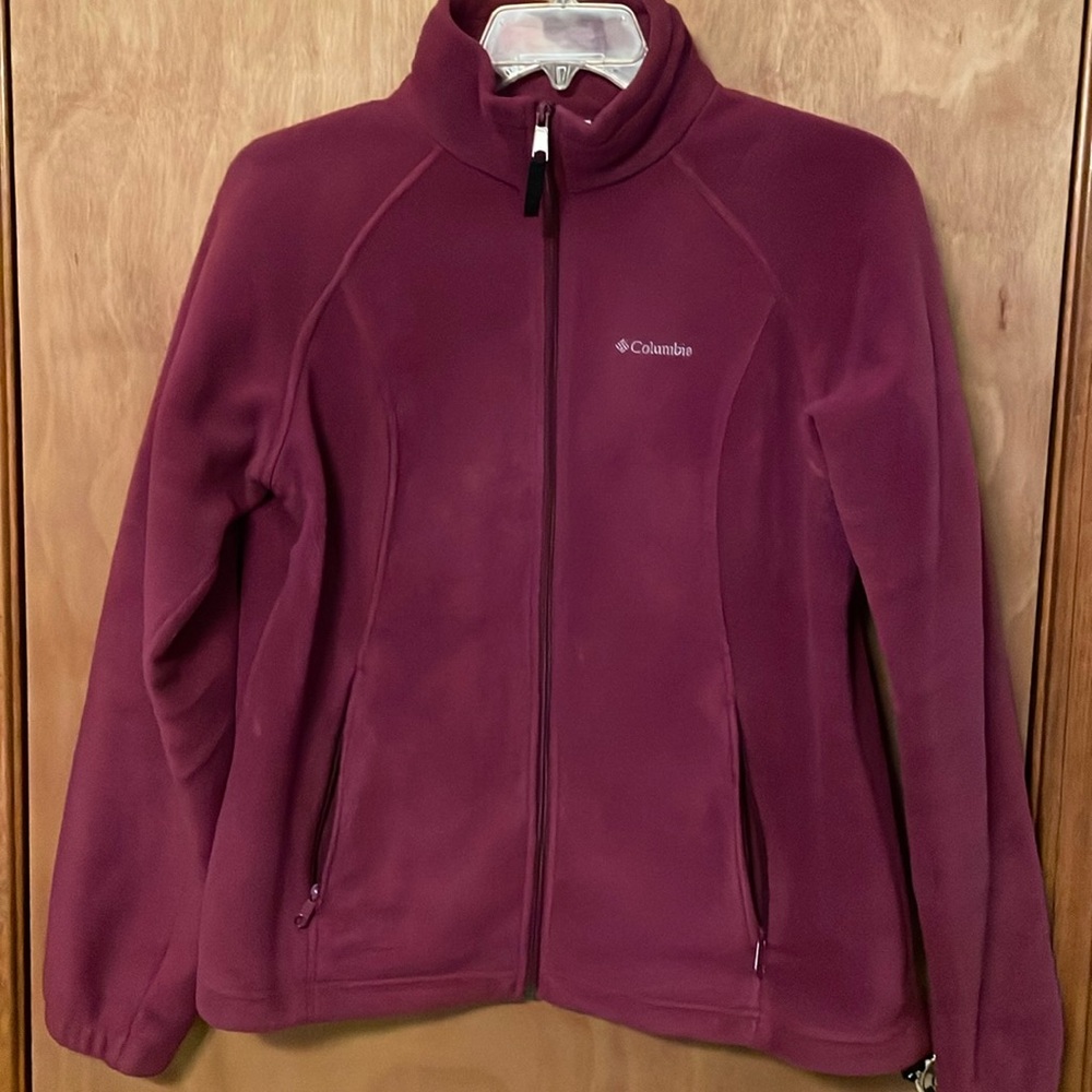 Unlined zip front fleece jacket with front zip pockets